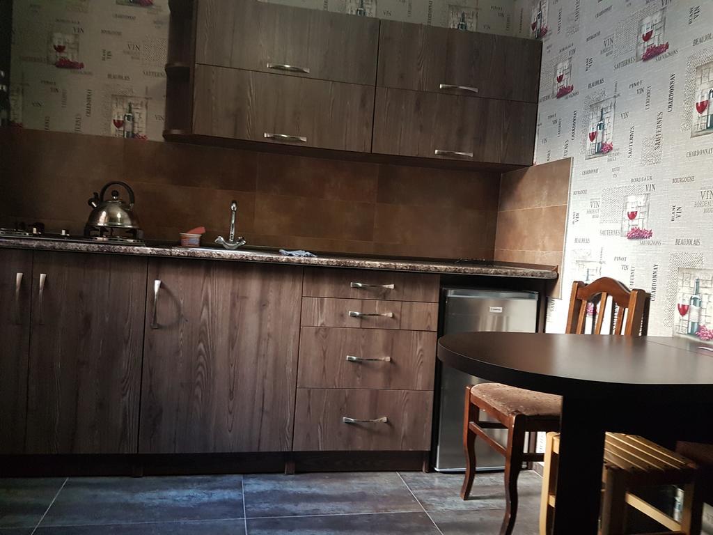 Emi House Otel Borjomi Dış mekan fotoğraf
